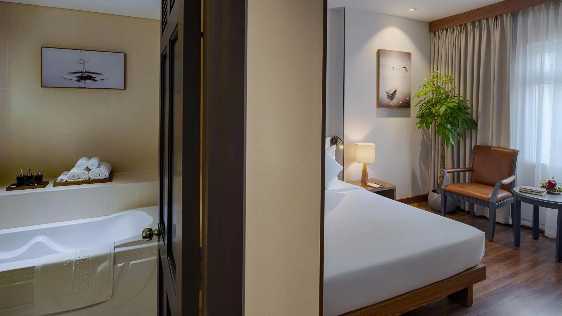 ***  Silverland Min Hotel Ho Chi Minh City Vietnam